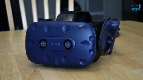 HTC Vive Pro là sự cải tiến của Vive ban đầu
