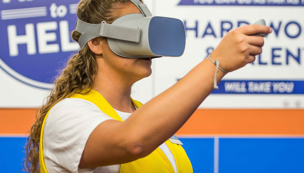 Walmart Oculus Go để đào tạo các cộng sự